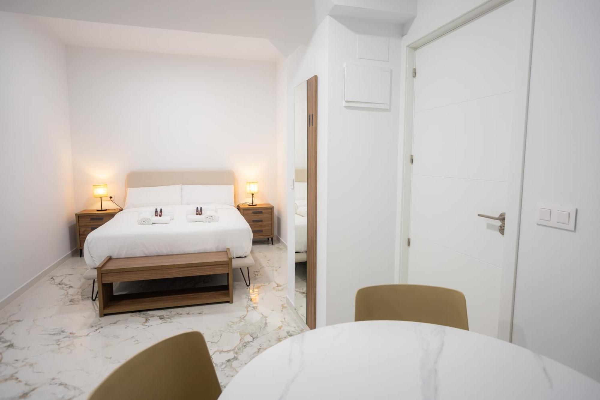 L&G Apartments Bahia Suite Alicante Ngoại thất bức ảnh