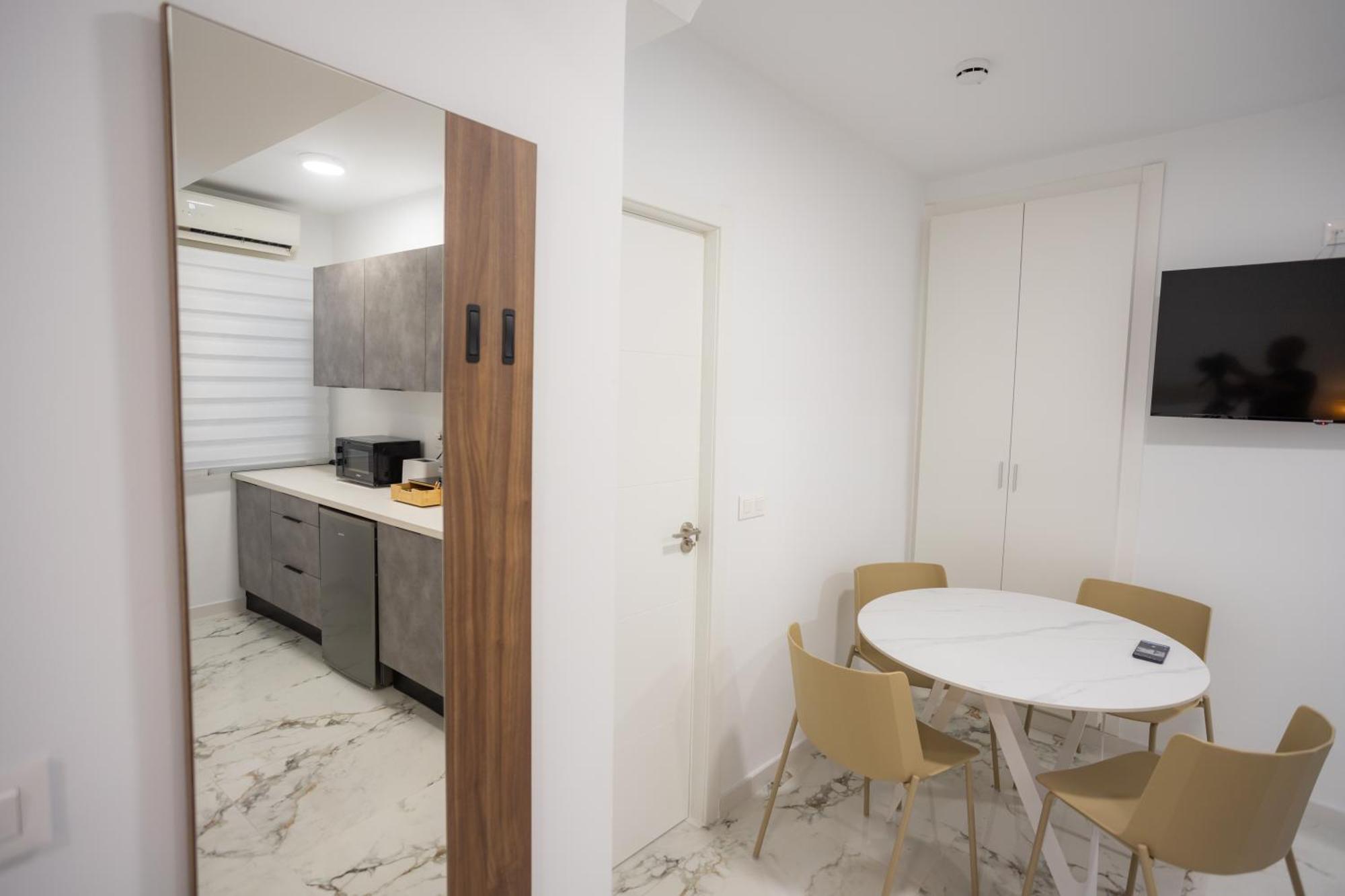 L&G Apartments Bahia Suite Alicante Ngoại thất bức ảnh