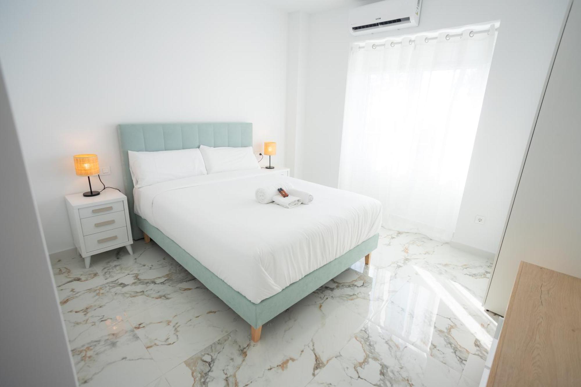 L&G Apartments Bahia Suite Alicante Ngoại thất bức ảnh