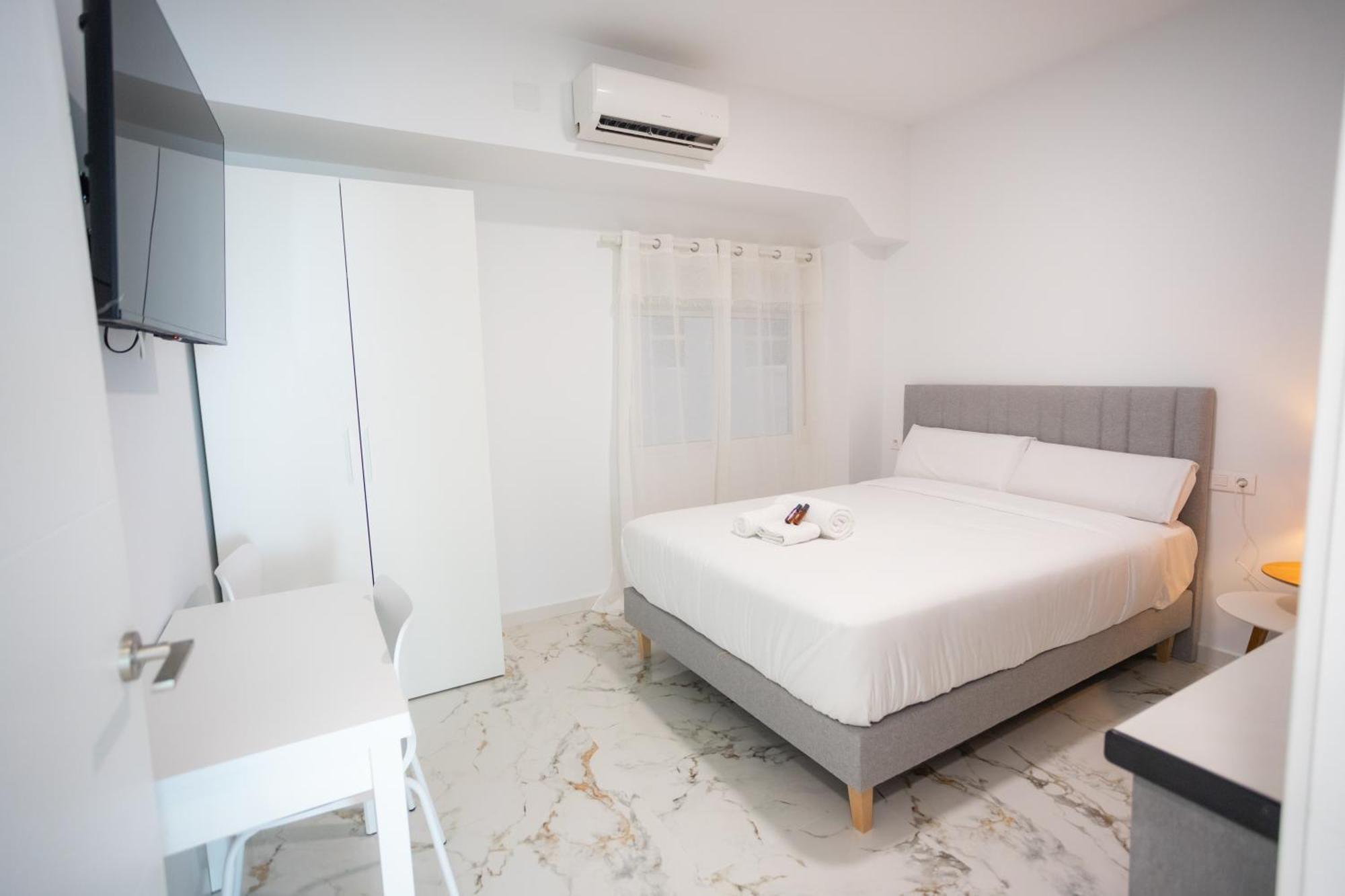 L&G Apartments Bahia Suite Alicante Ngoại thất bức ảnh
