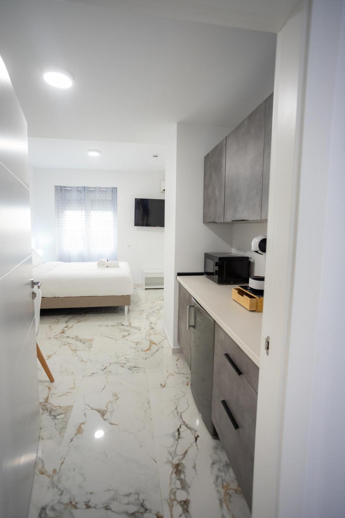 L&G Apartments Bahia Suite Alicante Ngoại thất bức ảnh